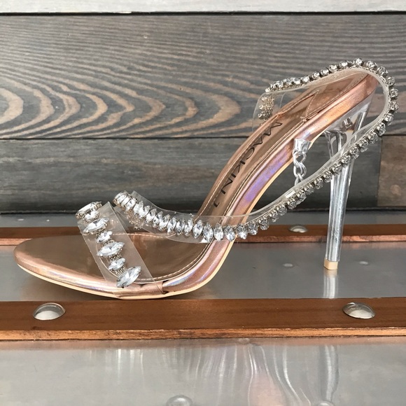Clear Heels- Size 8 - Picture 3 of 4
